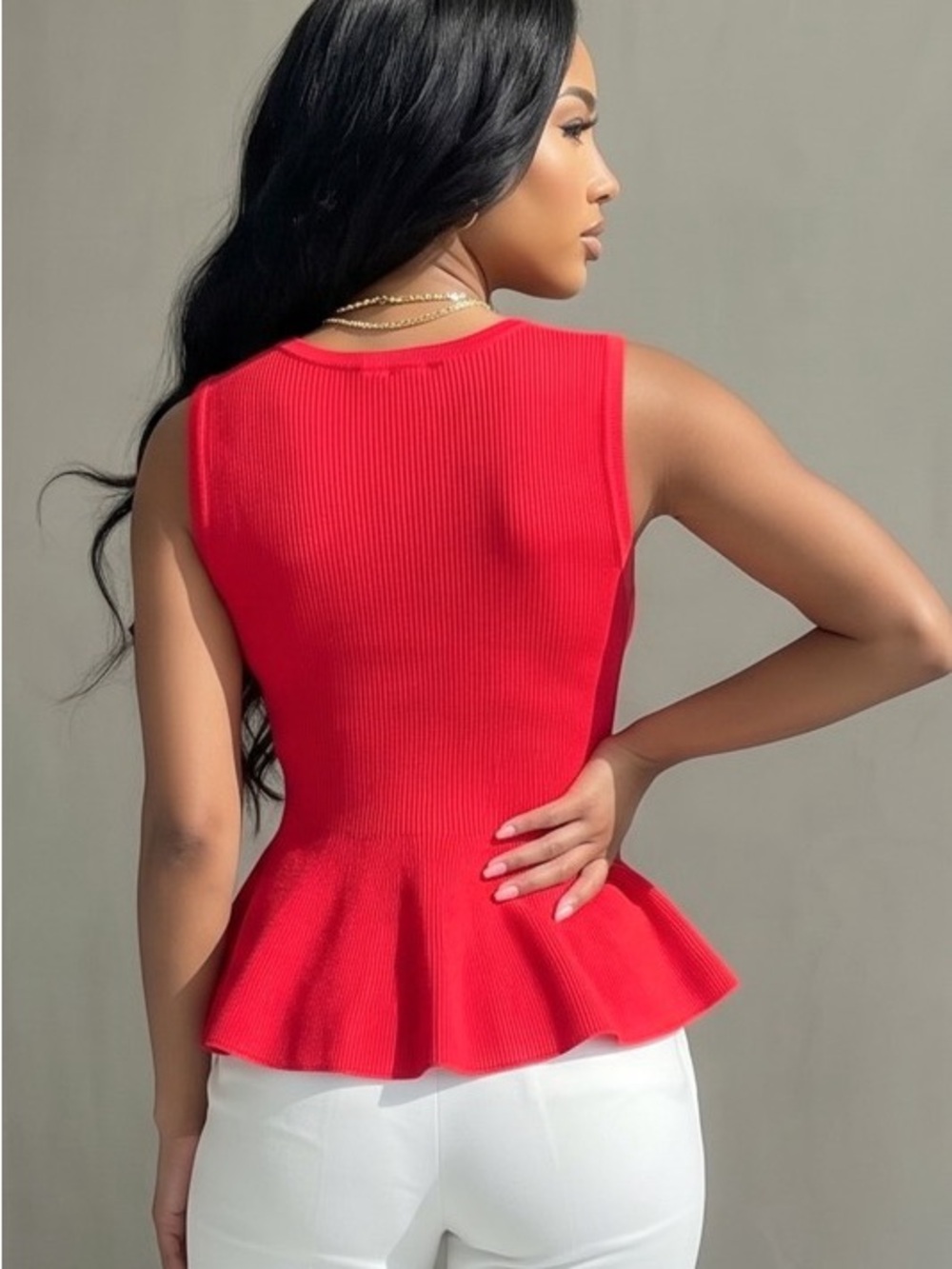 Red Ribbed Button-Front Peplum Tank Top - Women's - Picture 2 of 2